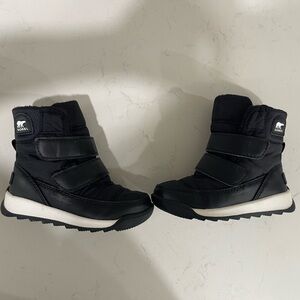 Sorel Black Winter Boots with Velcro Straps